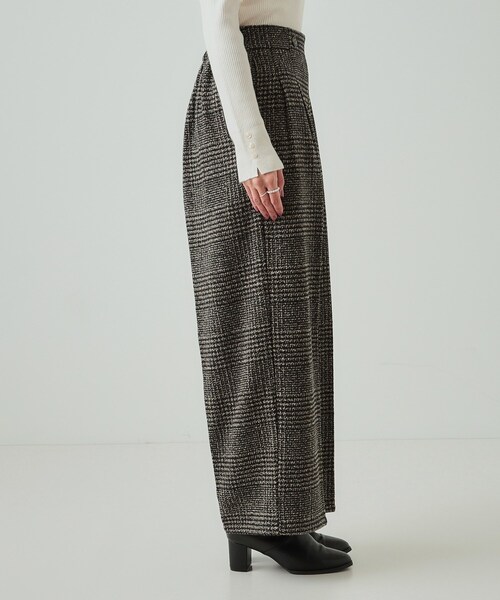 DRESKIP(ドレスキップ)の「◆センタープレスできれい見え あったか 柄アソート タックワイドパンツ【SHOO WARM】(その他パンツ・レディース・ダークブラウン系1/ライトグレー系4/ブラック系4・04/03/02/01)」の14枚目の写真