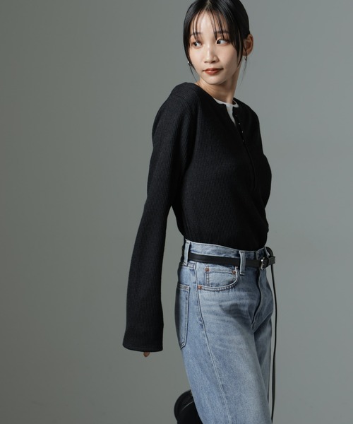 NANO universe(ナノユニバース)の「ホックヘンリーネックベルスリーブリブトップス(Tシャツ/カットソー・レディース・ライトベージュ/キャメル/ブラック・FREE)」の15枚目の写真