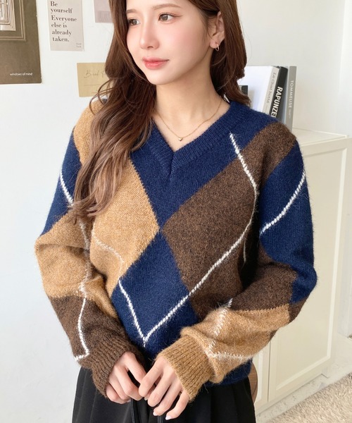近年✨ EVERYDAY I LIKE アーガイル Vネック プルオーバー 毛 セール】Vネックアーガイル柄ニットプルオーバー（ニット