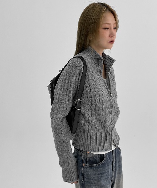 BLACKUP（ブラックアップ）の「[MADE] ベーシックケーブルニットジップアップ（パーカー・レディース・ブラック/グレー・ONESIZE）」の19枚目の写真