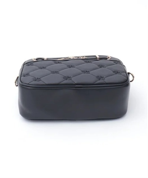 axes femme（アクシーズファム）の「花モチーフキルトショルダー