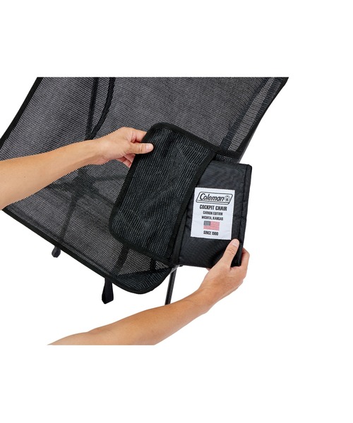 コックピットチェア カーボンエディション（プラチナムブラック