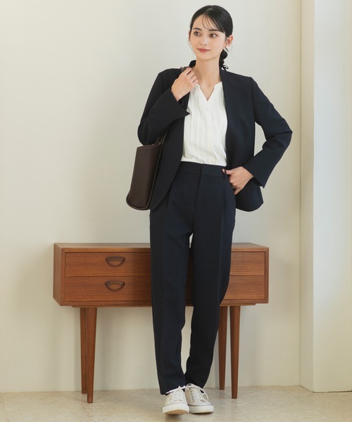 CELEN(セレン)の「【洗える/UV加工/花粉防止】ベーシックストレッチテーパードパンツ 単品 ≪オフィスカジュアル≫(スーツパンツ・レディース・ネイビー/ブラック/ベージュ・S/M/L)」の22枚目の写真