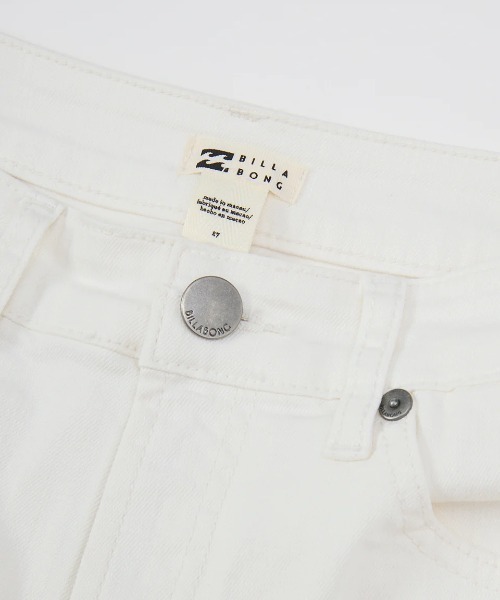 BILLABONG(ビラボン)の「BILLABONG レディース 【TROPICAL HIGHS】 DRIFTER DNM SHRT デニムパンツ 【2025年春夏モデル】/ビラボンカットオフデニムショートパンツ(デニムパンツ・レディース・ライトインディゴブルー/ホワイト・24inch/25inch)」の11枚目の写真