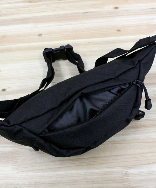 ショルダーバッグ・ポシェット DOD Crossbody Hip Sack BLACK ショルダーバッグ | DOD STORE（ディーオーディー公式オンライン