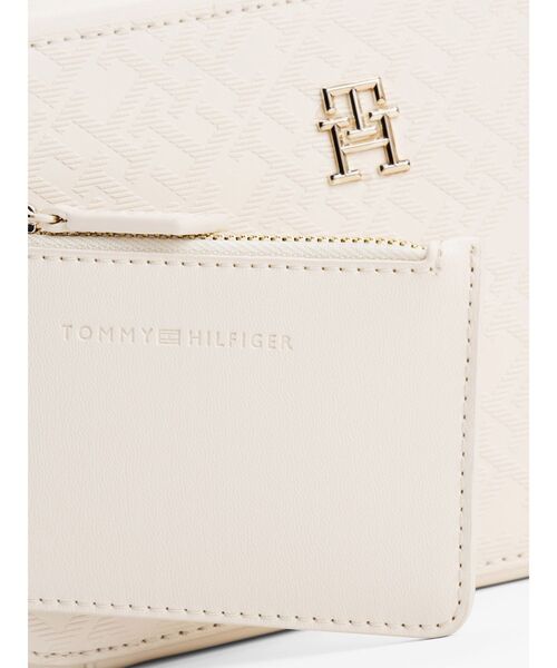 TOMMY HILFIGER（トミーヒルフィガー）の「モノグラムロゴカメラバッグ（ボディバッグ/ウエストポーチ・レディース・ネイビー/ベージュ/アイボリー/ブラック・FREE）」の20枚目の写真