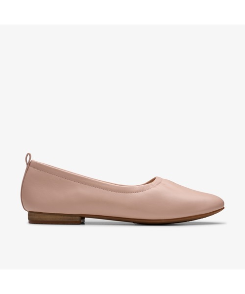 Clarks(クラークス)の「Fawna Soft / フォーナソフト(ライトピンクレザー)(パンプス・レディース・ライトピンク・UK4/UK3/UK3.5/UK4.5/UK5.5/UK5/UK6)」の1枚目の写真