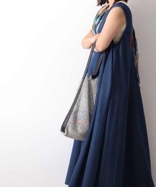 NOLLEY’S（ノーリーズ）の「【MARCO MASI/ マルコマージ】雑材ノットワンハンドルバッグ（ショルダーバッグ・レディース・ライトグレー・FREE）」の5枚目の写真