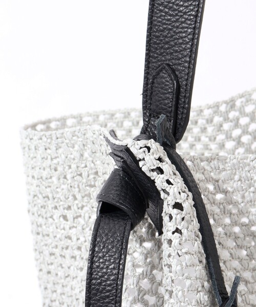 NOLLEY’S（ノーリーズ）の「【MARCO MASI/ マルコマージ】雑材ノットワンハンドルバッグ（ショルダーバッグ・レディース・ライトグレー・FREE）」の19枚目の写真