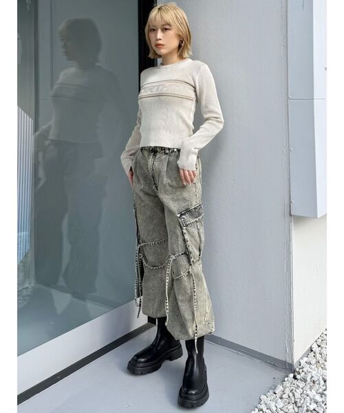 MURUA(ムルーア)の「ストリングデニムカーゴパンツ(デニムパンツ・レディース・ブラック/ブルー・2/1)」の12枚目の写真