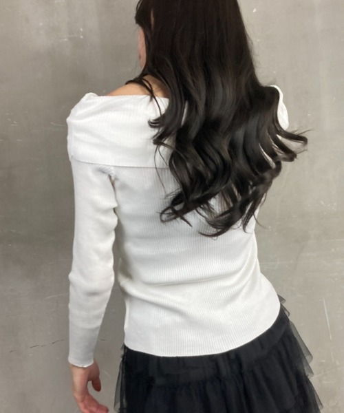 tolene(トレネ)の「オフショルダー ボーダー 肩出し ニットプルオーバー(ニット/セーター・レディース・ブラック/ホワイト×ブラック/ホワイト・FREE)」の12枚目の写真