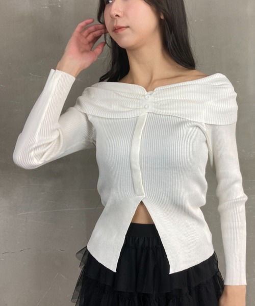 tolene(トレネ)の「オフショルダー ボーダー 肩出し ニットプルオーバー(ニット/セーター・レディース・ブラック/ホワイト×ブラック/ホワイト・FREE)」の6枚目の写真