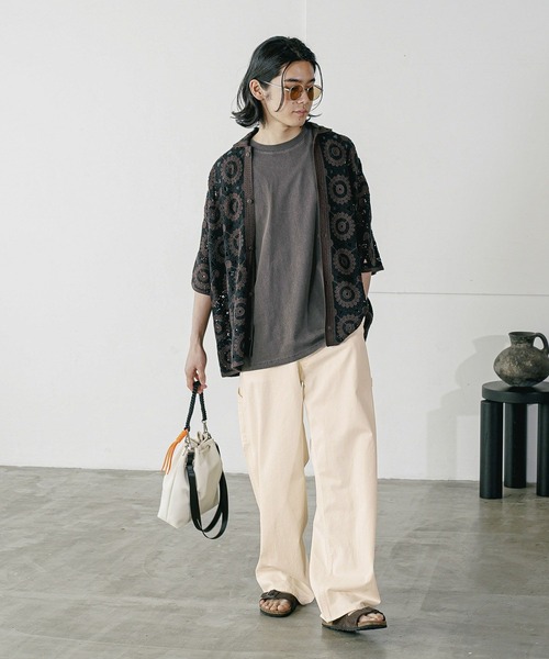 BAYFLOW（ベイフロー）の「アミコミハンドルPU巾着バッグ（ユニセックス）（ショルダーバッグ・メンズ・ナチュラル/ブラウン/ブラック・FREE）」の4枚目の写真