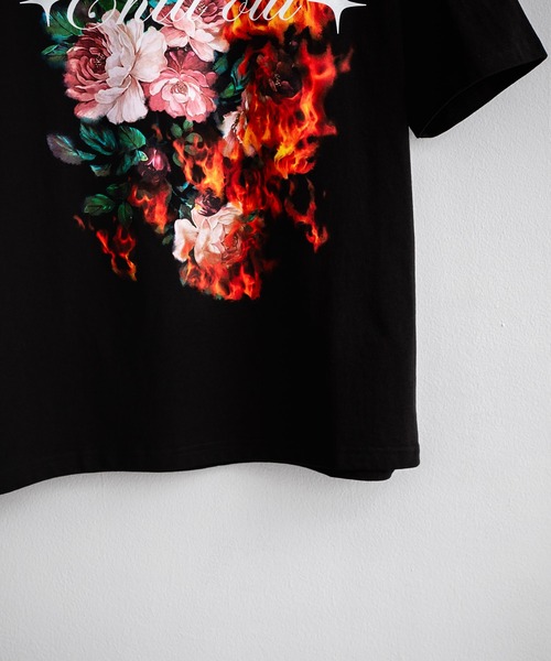 Rocky Monroe(ロッキーモンロー)の「オーバーサイズ ファイヤーフラワーグラフィックプリントクルーネック半袖Tシャツ(Tシャツ/カットソー・メンズ・ブラック/ホワイト・XL/L/M)」の17枚目の写真