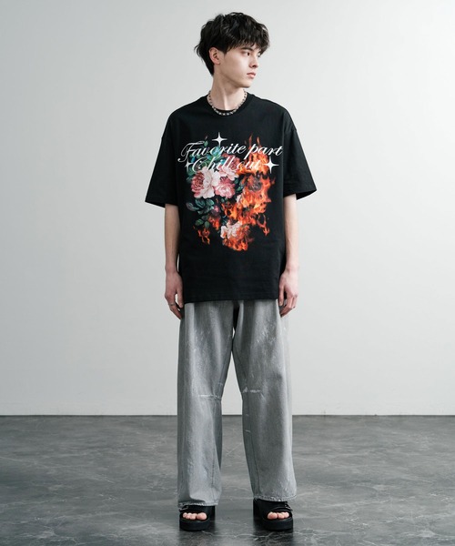 Rocky Monroe(ロッキーモンロー)の「オーバーサイズ ファイヤーフラワーグラフィックプリントクルーネック半袖Tシャツ(Tシャツ/カットソー・メンズ・ブラック/ホワイト・XL/L/M)」の22枚目の写真