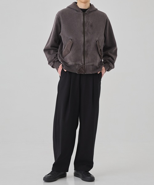 UNITED TOKYO（ユナイテッドトウキョウ）の「【大人気新色入荷】バレルチノパンツ ハイツイストコットン　｜大人気/防シワ/ハリ感/ドライタッチ/チノパンツ/オールシーズン/コットン100％/ワイドパンツ/タック（チノパンツ・メンズ・ブラック/オフホワイト/ブラウン/ベージュ/ホワイト/チャコールグレー/オリーブ/ネイビー・1/2/3）」の14枚目の写真