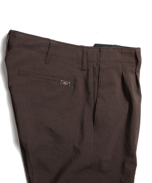ROTAR(ローター)の「Summer Two tuck Trousers(チノパンツ・メンズ・ブラック/ブラウン/チャコール・LARGE/MEDIUM)」の13枚目の写真