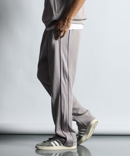 The DUFFER of ST.GEORGE（ザダファーオブセントジョージ）の「POLYESTER JERSEY SET UP TRUCK PANTS：セットアップ トラックパンツ（その他パンツ・メンズ・ブラック/ライトグレー・MEDIUM/LARGE/X-LARGE）」の13枚目の写真