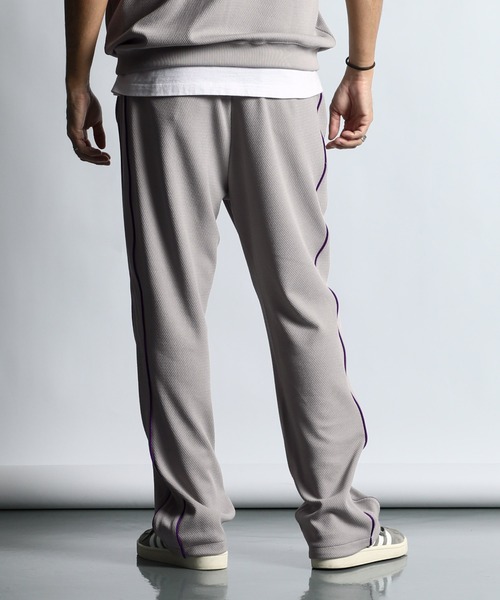 The DUFFER of ST.GEORGE（ザダファーオブセントジョージ）の「POLYESTER JERSEY SET UP TRUCK PANTS：セットアップ トラックパンツ（その他パンツ・メンズ・ブラック/ライトグレー・MEDIUM/LARGE/X-LARGE）」の14枚目の写真