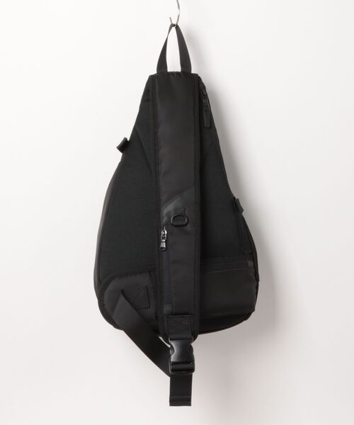 Ficce,Brave(フィセブレイブ)の「【Ficce Brave/フィセブレイブ】 ボディバッグ(ボディバッグ/ウエストポーチ・メンズ・ネイビー/ブラック/カーキ・FREE)」の4枚目の写真