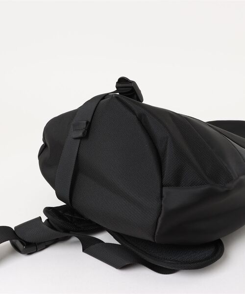 Ficce,Brave(フィセブレイブ)の「【Ficce Brave/フィセブレイブ】 ボディバッグ(ボディバッグ/ウエストポーチ・メンズ・ネイビー/ブラック/カーキ・FREE)」の7枚目の写真