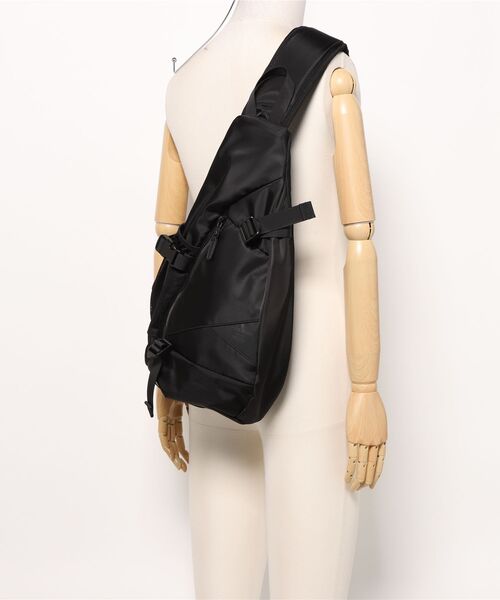 Ficce,Brave(フィセブレイブ)の「【Ficce Brave/フィセブレイブ】 ボディバッグ(ボディバッグ/ウエストポーチ・メンズ・ネイビー/ブラック/カーキ・FREE)」の5枚目の写真