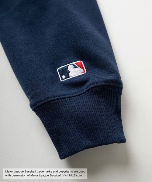 MLB（メジャーリーグベースボール）の「【0】【MAJOR LEAGUE BASEBALL/メジャーリーグベースボール】MLB 4TEAM LOGO ビッグワッペン刺繍デザイン クルーネックスウェット/ビッグシルエット（スウェット・メンズ・グレー/チャコールグレー/ダークブルー/ダークネイビー・XL/L/M）」の7枚目の写真