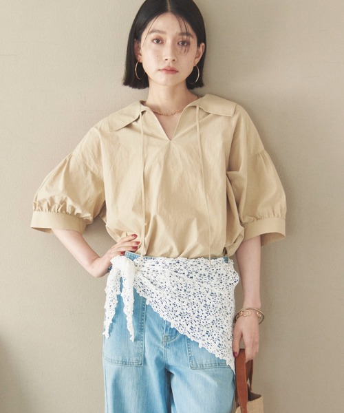 Doux archives（ドゥアルシーヴ）の「ビッグカラースキッパーブラウス（シャツ/ブラウス・レディース・ベージュ/ブラウン/チャコールグレー・38）」の11枚目の写真