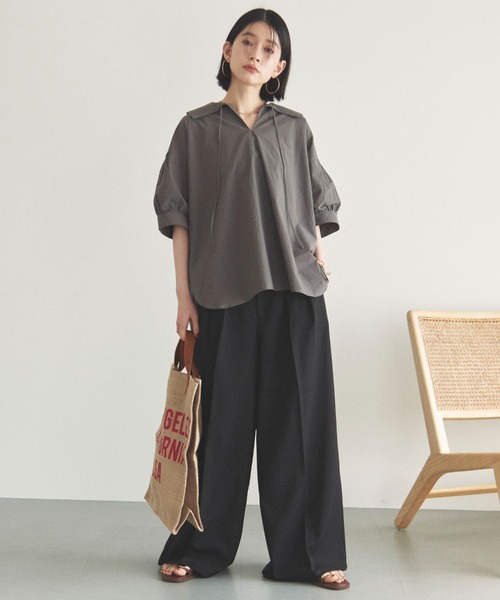 Doux archives（ドゥアルシーヴ）の「ビッグカラースキッパーブラウス（シャツ/ブラウス・レディース・ベージュ/ブラウン/チャコールグレー・38）」の17枚目の写真