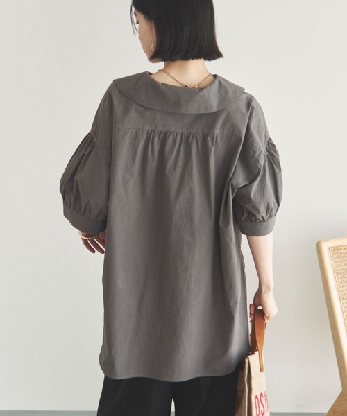 Doux archives（ドゥアルシーヴ）の「ビッグカラースキッパーブラウス（シャツ/ブラウス・レディース・ベージュ/ブラウン/チャコールグレー・38）」の22枚目の写真