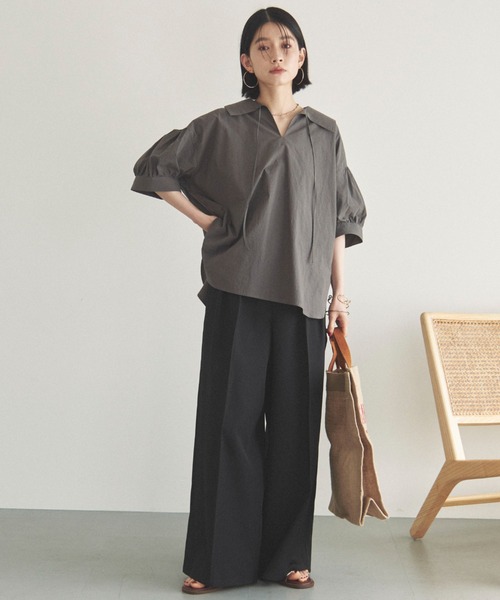 Doux archives（ドゥアルシーヴ）の「ビッグカラースキッパーブラウス（シャツ/ブラウス・レディース・ベージュ/ブラウン/チャコールグレー・38）」の19枚目の写真