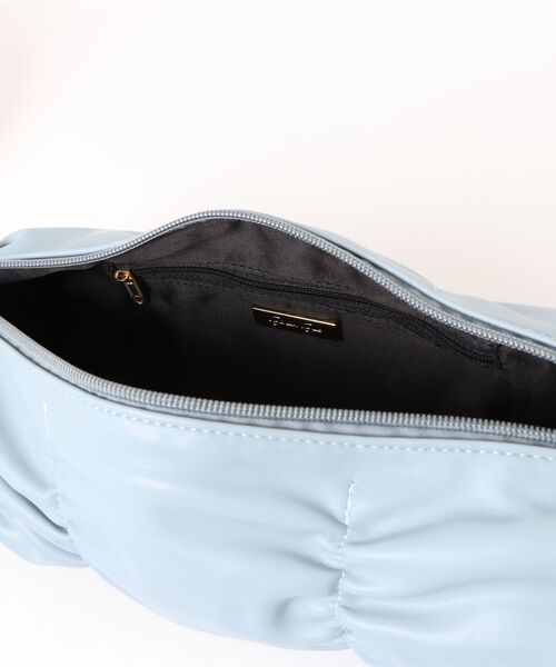 BarcosBlue（バルコスブルー）の「【BarcosBlue/バルコスブルー】ギャザーデザイン2wayラウンドバッグ（ショルダーバッグ・レディース・ブルー・ONE SIZE）」の6枚目の写真