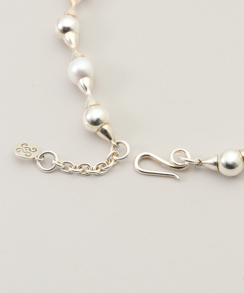 VERMEIL par iena(ヴェルメイユパーイエナ)の「SAPIR BACHAR サピア バシャール GOLD PEARL HOUGLASS ネックレス 58001-00281(ネックレス・レディース・シルバー・FREE)」の5枚目の写真