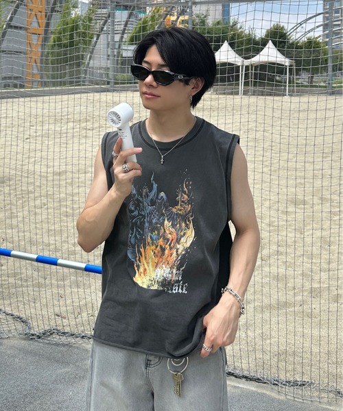 ADAMASTE(アダマスト)の「cutoff graphic pigment sleeveless T-shirt - カットオフグラフィックピグメントノースリーブ(Tシャツ/カットソー・メンズ・ブラック系その他/ブラック系その他2・MEDIUM/LARGE)」の3枚目の写真