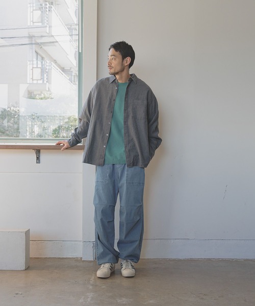 BAYFLOW（ベイフロー）の「[幅広いシーンで活躍]ストレッチリネンシャツ（シャツ/ブラウス・メンズ・ピンク/チャコール/オフホワイト/ブルー・MEDIUM/LARGE）」の14枚目の写真