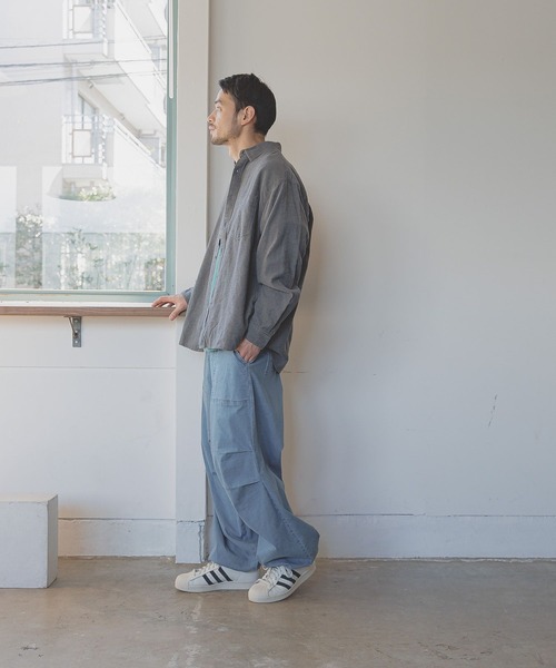 BAYFLOW（ベイフロー）の「[幅広いシーンで活躍]ストレッチリネンシャツ（シャツ/ブラウス・メンズ・ピンク/チャコール/オフホワイト/ブルー・MEDIUM/LARGE）」の15枚目の写真