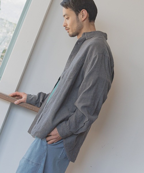 BAYFLOW（ベイフロー）の「[幅広いシーンで活躍]ストレッチリネンシャツ（シャツ/ブラウス・メンズ・ピンク/チャコール/オフホワイト/ブルー・MEDIUM/LARGE）」の19枚目の写真