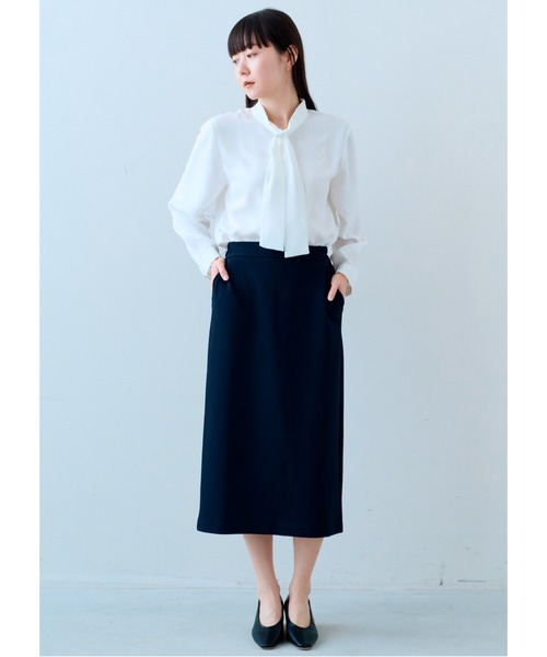 IEDIT（イディット）の「ＩＥＤＩＴ　シックに着こなすボウタイブラウス（シャツ/ブラウス・レディース・ホワイト/ブルー・M/L/LL/S/3L/4L）」の8枚目の写真