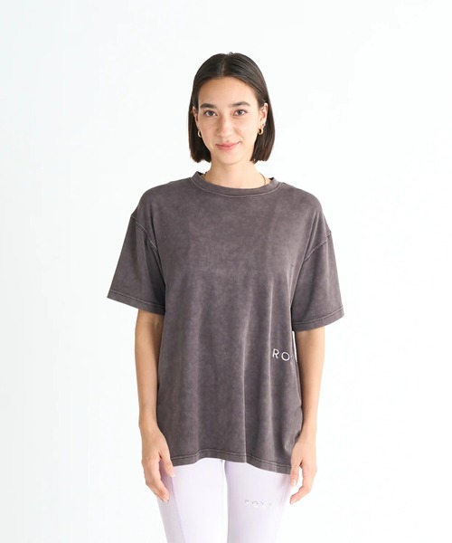 ROXY(ロキシー)の「BEAUTY IN MIND TEE /ロキシーオーバーシルエット水陸両用半袖Tシャツ(Tシャツ/カットソー・レディース・ブラック/パープル/ベージュ・MEDIUM/LARGE/SMALL)」の2枚目の写真