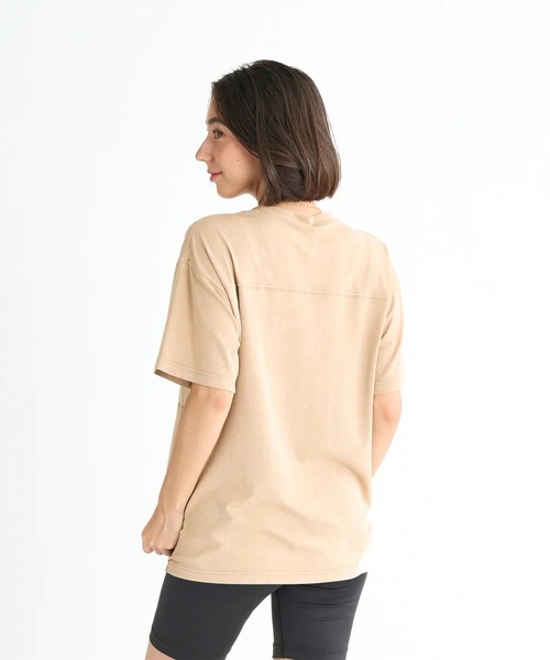 ROXY(ロキシー)の「BEAUTY IN MIND TEE /ロキシーオーバーシルエット水陸両用半袖Tシャツ(Tシャツ/カットソー・レディース・ブラック/パープル/ベージュ・MEDIUM/LARGE/SMALL)」の8枚目の写真