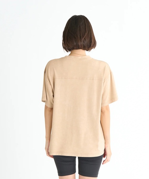 ROXY(ロキシー)の「BEAUTY IN MIND TEE /ロキシーオーバーシルエット水陸両用半袖Tシャツ(Tシャツ/カットソー・レディース・ブラック/パープル/ベージュ・MEDIUM/LARGE/SMALL)」の9枚目の写真