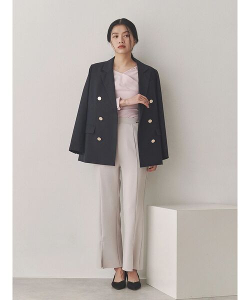 TONAL(トーナル)の「スキッパータックカシュクールブラウス(シャツ/ブラウス・レディース・オフホワイト/ブルー/ベビーピンク・MEDIUM)」の10枚目の写真
