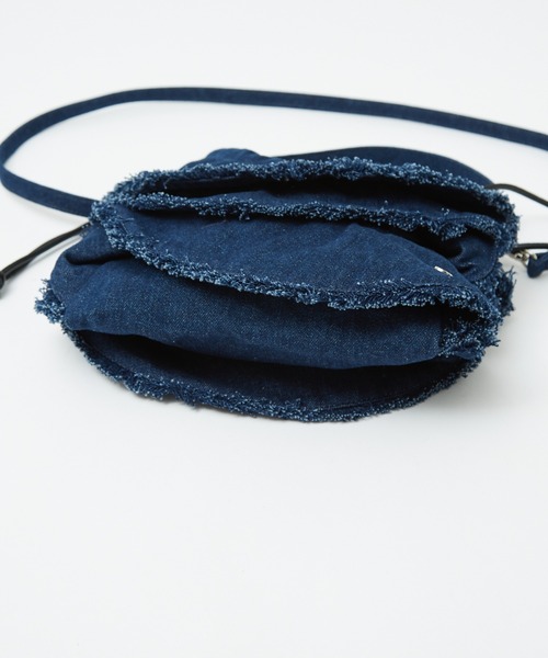 Ampersand(アンパサンド)の「【Ampersand / アンパサンド】Denim frilr bag ME-24006/デニムフリルバッグ/デニム/フリル【WEB限定】(ショルダーバッグ・レディース・ライトブルー/ネイビー・フリー)」の10枚目の写真