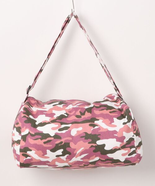 SPINNS（スピンズ）の「カモ柄ショルダーバック/大容量/迷彩/A4収納可能（ショルダーバッグ・メンズ・グリーン/ピンク・ONESIZE）」の2枚目の写真