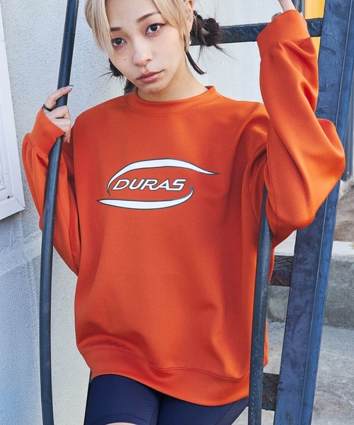 DURAS（デュラス）の「ロゴスウェットプルオーバー（スウェット・レディース・オフホワイト/チャコール/オレンジ・MEDIUM/SMALL）」の3枚目の写真
