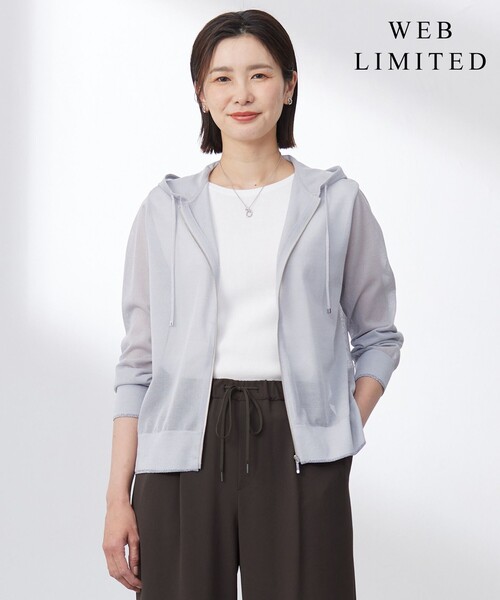 J.PRESS(ジェイプレス)の「【WEB限定カラーあり・洗える】SHEER LIGHT KNIT ラメ パーカー(パーカー・レディース・ピンク系/ベージュ系/スカイブルー系/ホワイト系/ピーコックグリーン系/ネイビー系・MEDIUM/LARGE)」の5枚目の写真