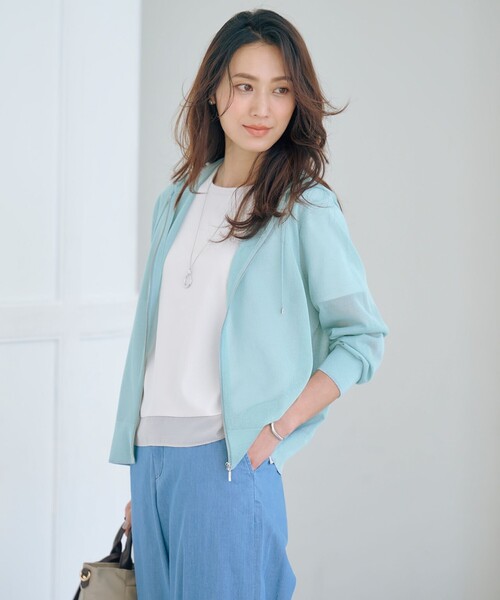 J.PRESS(ジェイプレス)の「【WEB限定カラーあり・洗える】SHEER LIGHT KNIT ラメ パーカー(パーカー・レディース・ピンク系/ベージュ系/スカイブルー系/ホワイト系/ピーコックグリーン系/ネイビー系・MEDIUM/LARGE)」の20枚目の写真