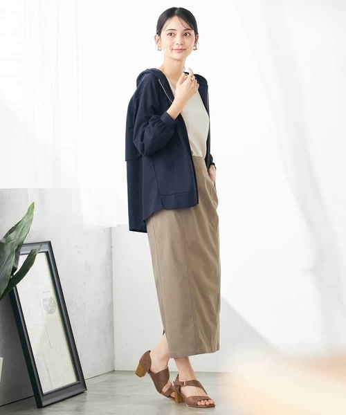 a.v.v(アーヴェヴェ)の「バックフレアシアーパーカー(パーカー・レディース・チャコールグレー/ネイビー/ホワイト・34/36/40/38/42)」の7枚目の写真