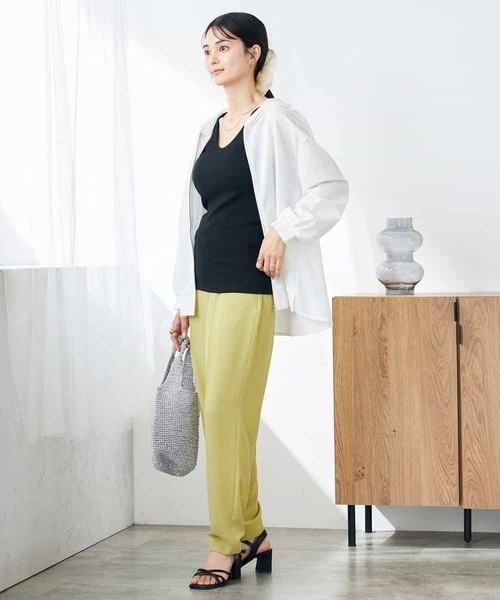 a.v.v(アーヴェヴェ)の「バックフレアシアーパーカー(パーカー・レディース・チャコールグレー/ネイビー/ホワイト・34/36/40/38/42)」の16枚目の写真