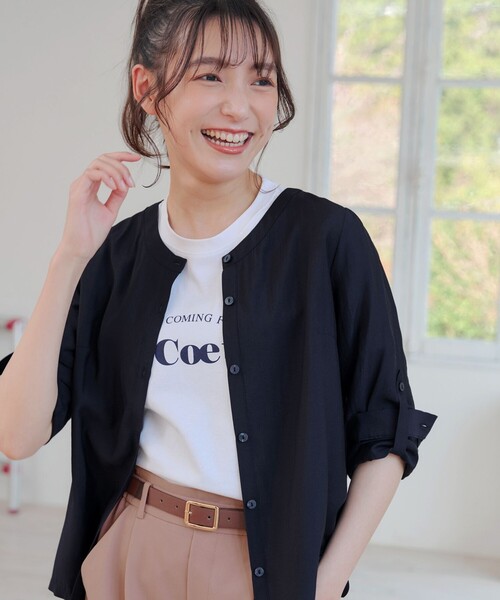 Tiaclasse（ティアクラッセ）の「ノーカラーシアーシャツ（シャツ/ブラウス・レディース・オフホワイト/ベージュ/ネイビー・S/M/L）」の17枚目の写真